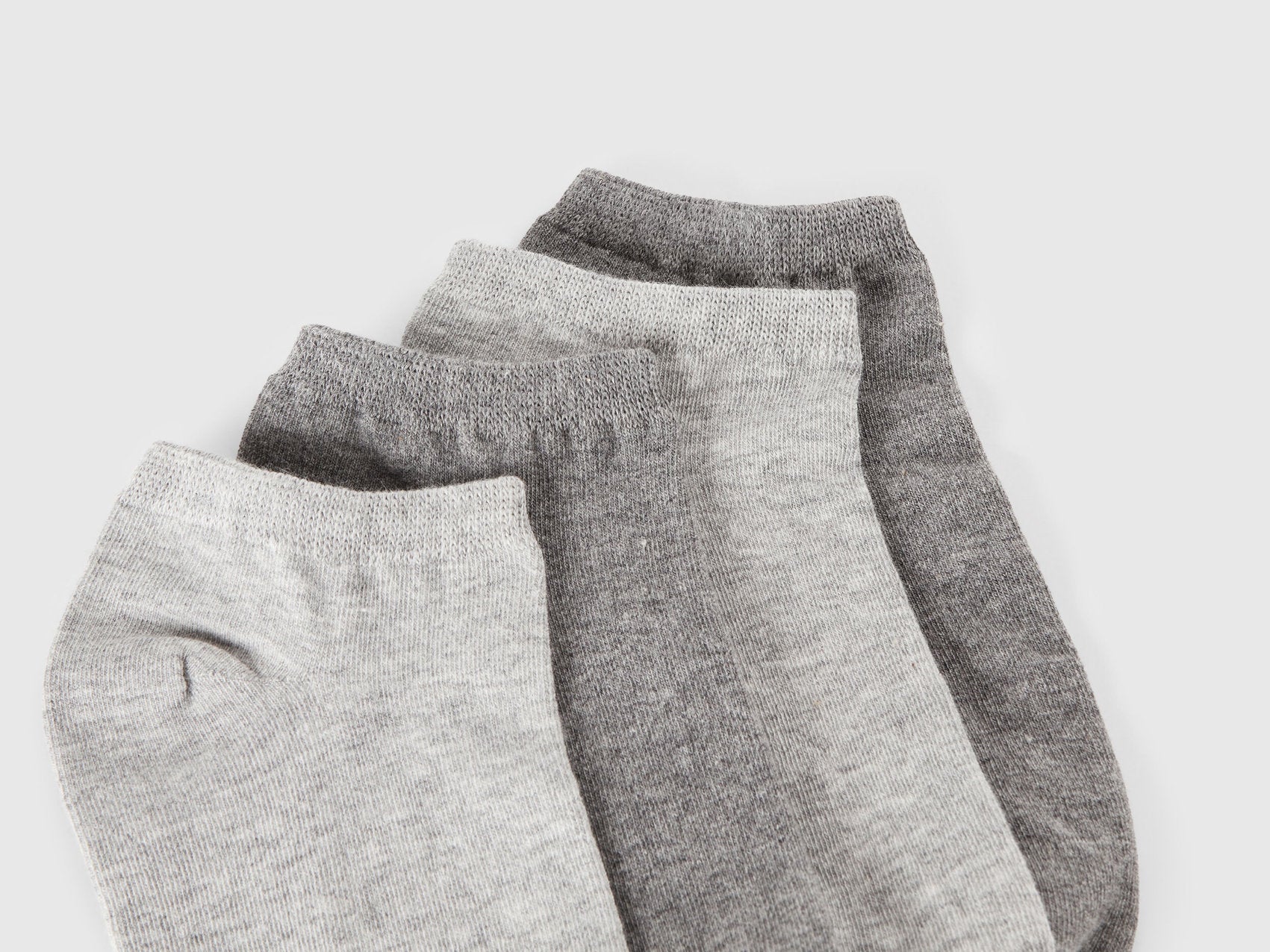 Beneton_Four Pairs of Short Socks_6GRD07024_902_02