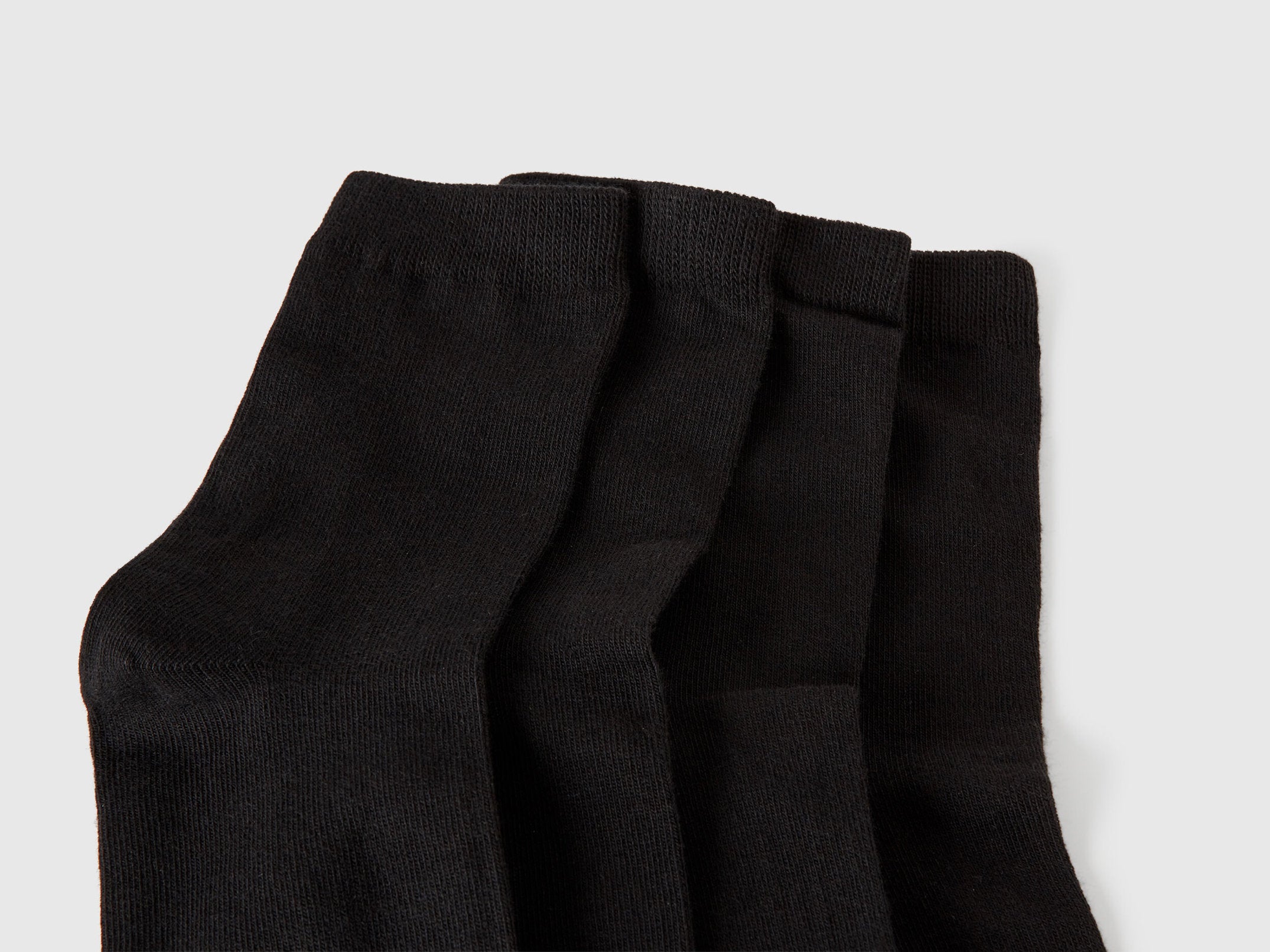 Beneton_Four Pairs of Short Socks_6GRD07028_903_02