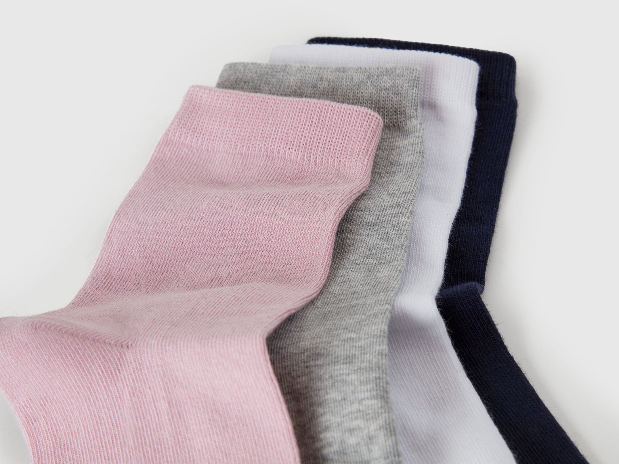 Benetton_Multi-color_Set of Long Socks_6GRD07028_923_02