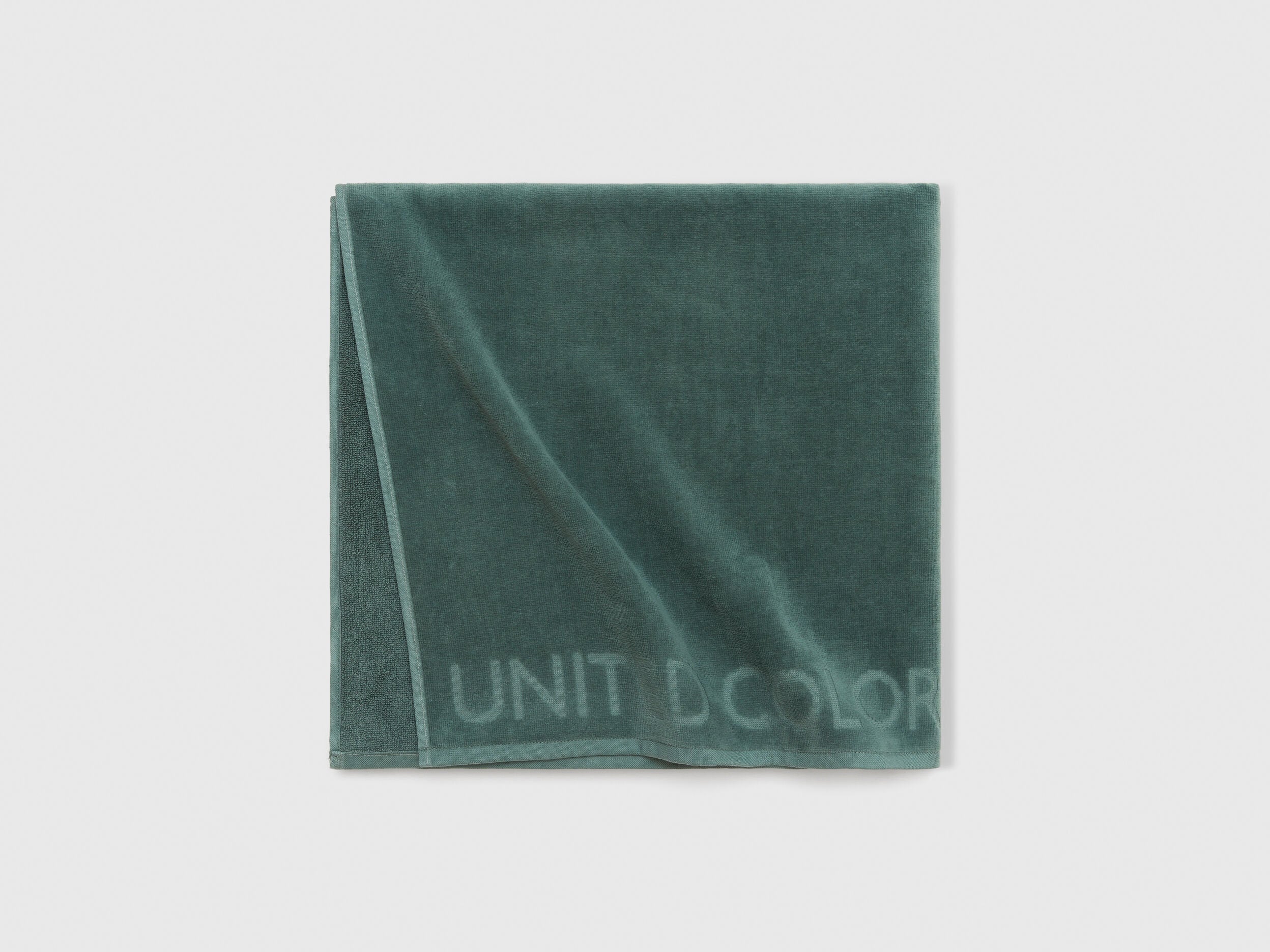 Benetton_Beach Towel_6H832801A_26U_03
