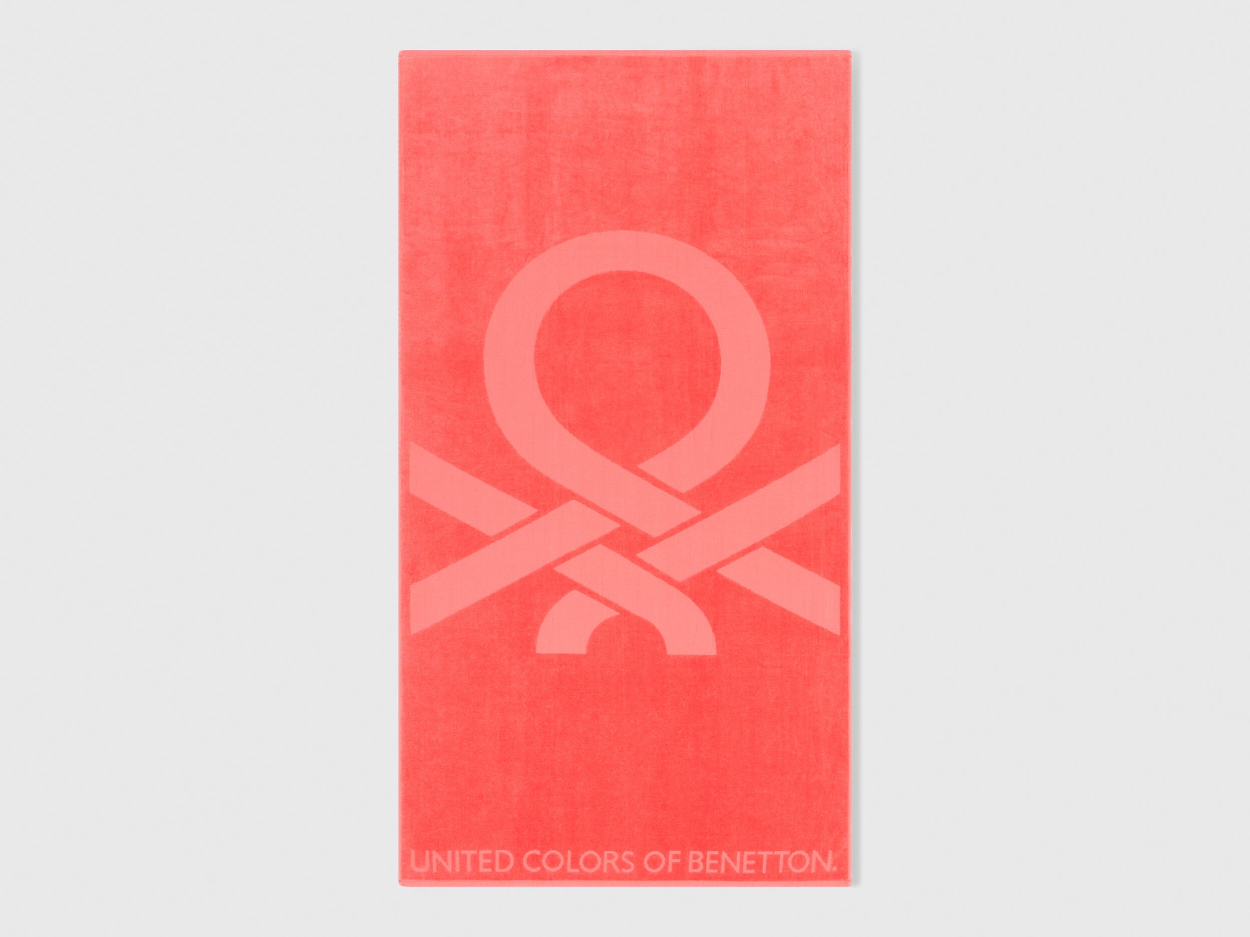 Benetton_Beach Towel_6H832801A_37N_01