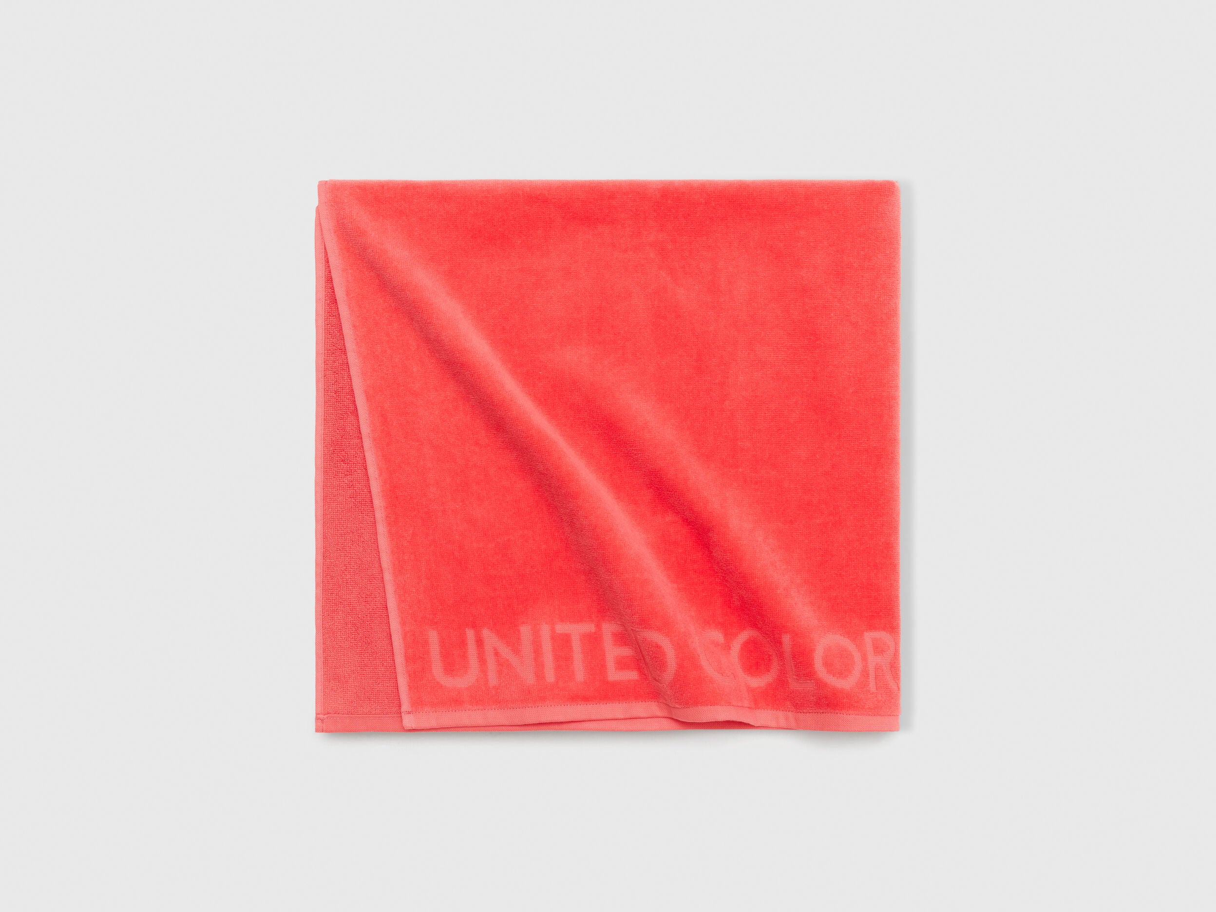 Benetton_Beach Towel_6H832801A_37N_03