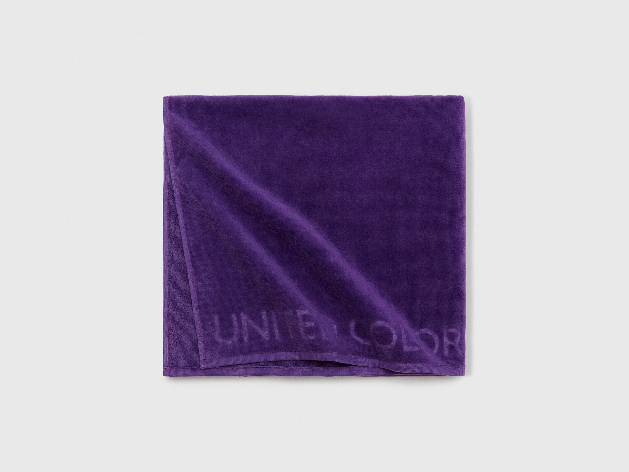 Benetton_Beach Towel_6H832801A_3K9_03