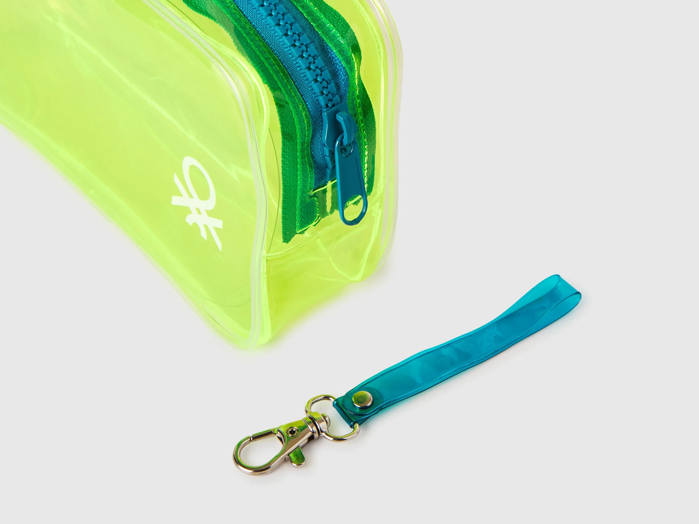 Benetton_Green_Beauty Case in PVC with Logo_6OKDVY00F_40C_03