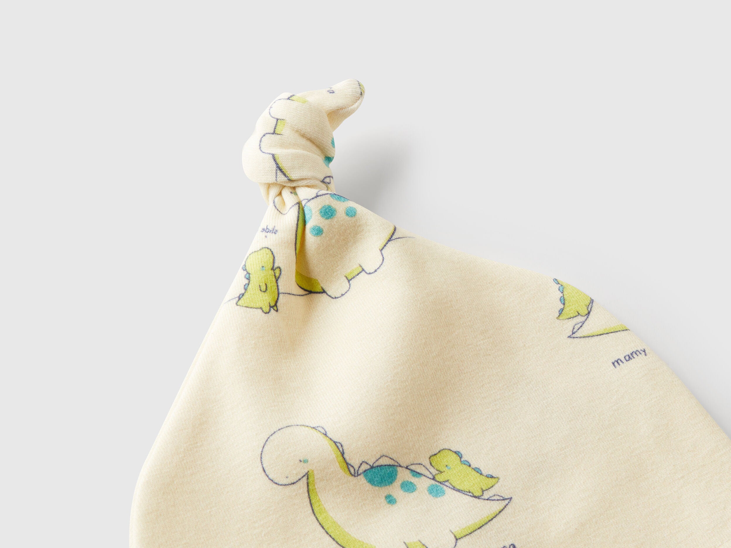 Benetton_Printed Hat with Knot_6SDFAA00V_73P_03