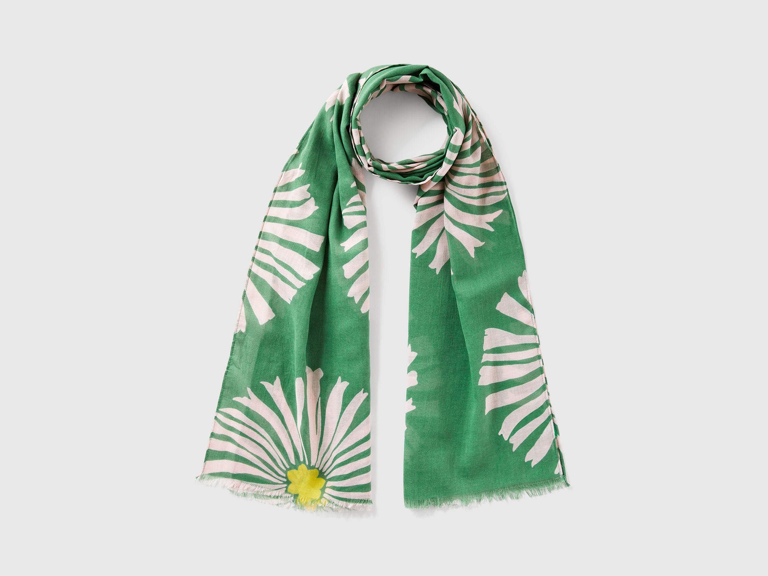 Benetton_Pattern Scarf in Linen Blend_6TOCDU01R_0R8_02