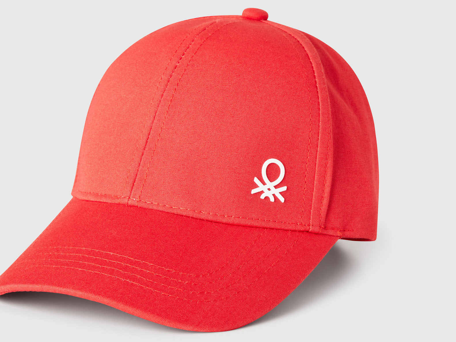 Benetton_Cotton Cap with Logo_6YCTGA012_19Q_03