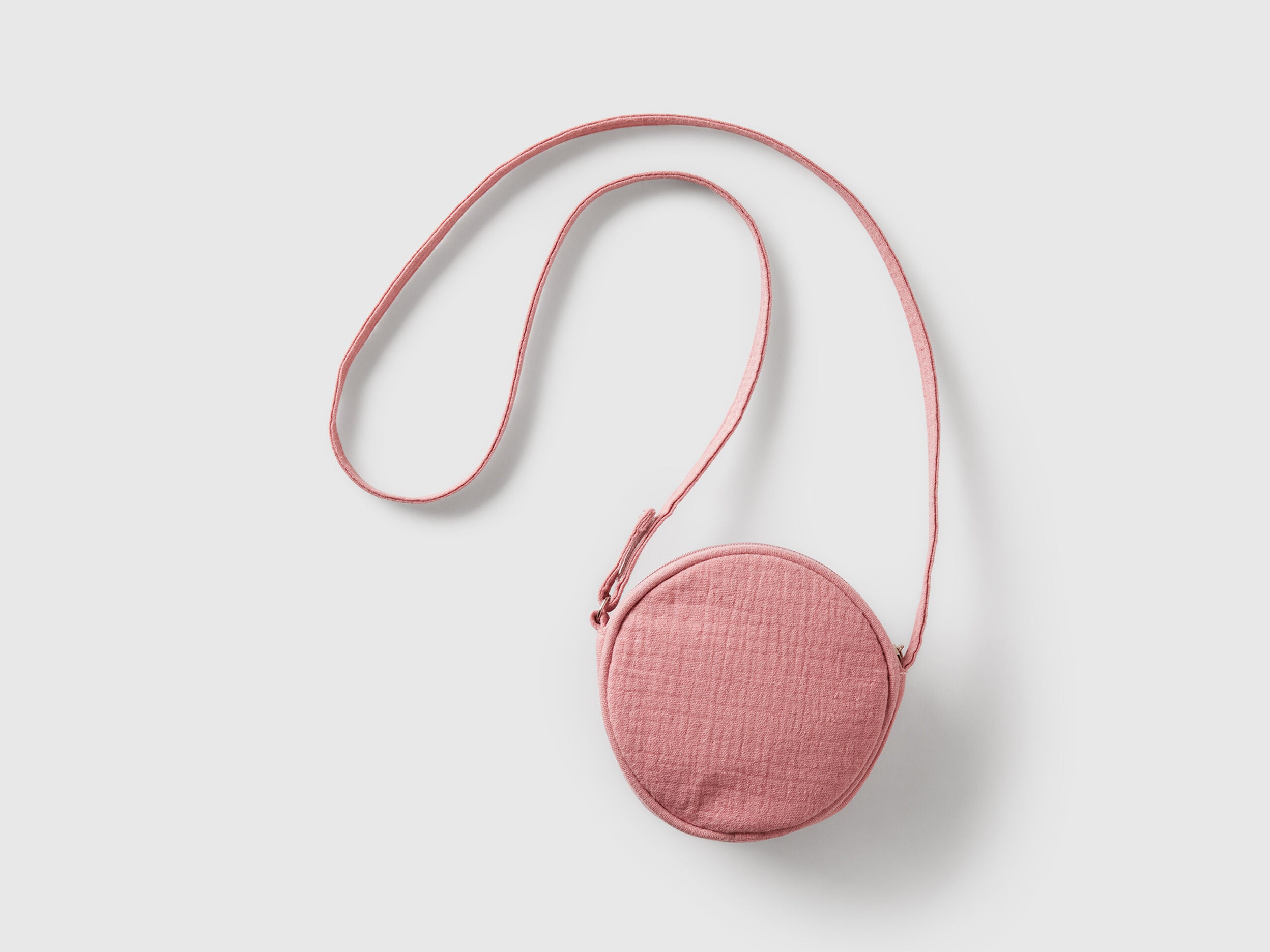 Benetton_Crossbody Bag with Flower Applique_6Z6KGY00P_09J_02