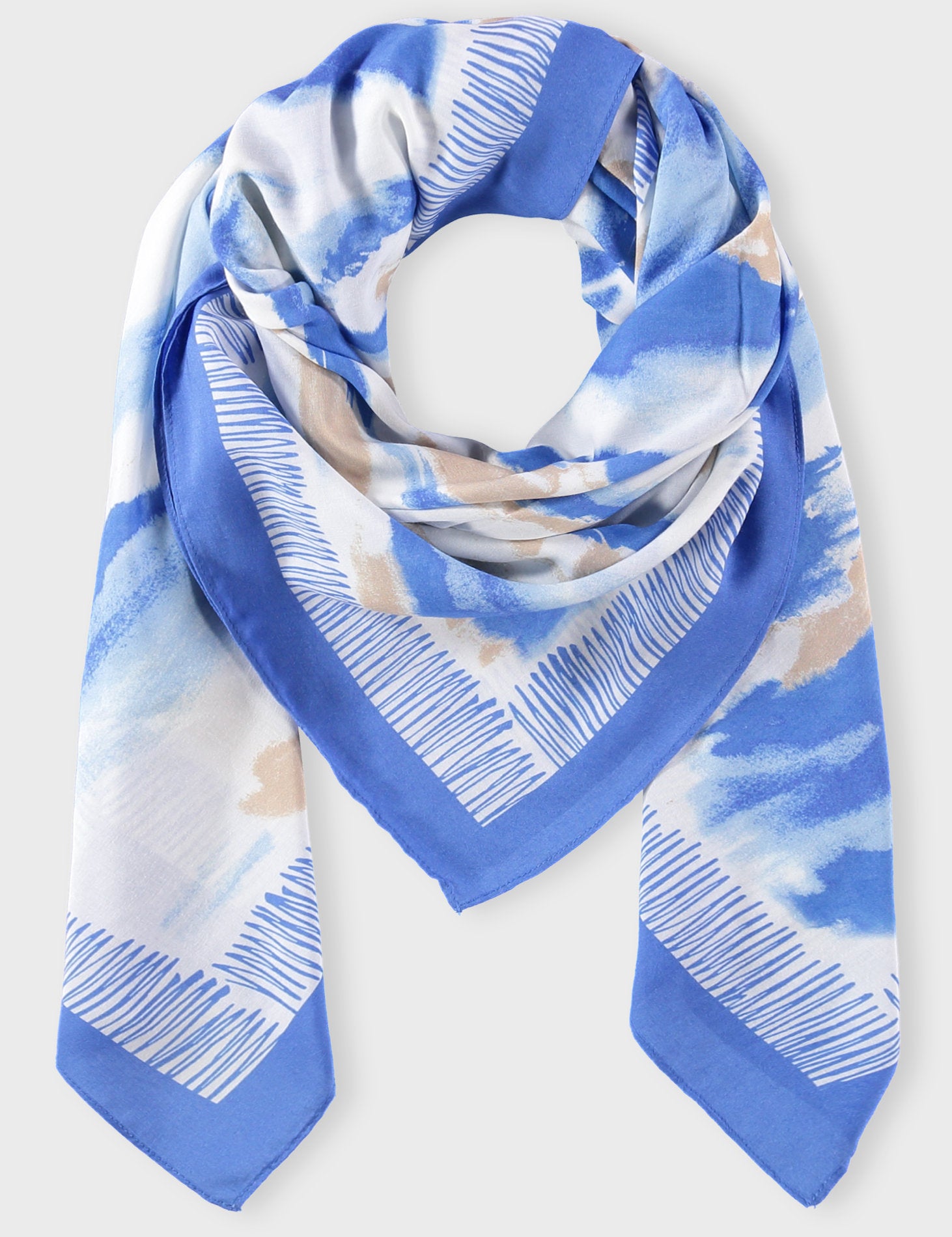 Taifun_Scarf with a Print_700304-13102_8992_07