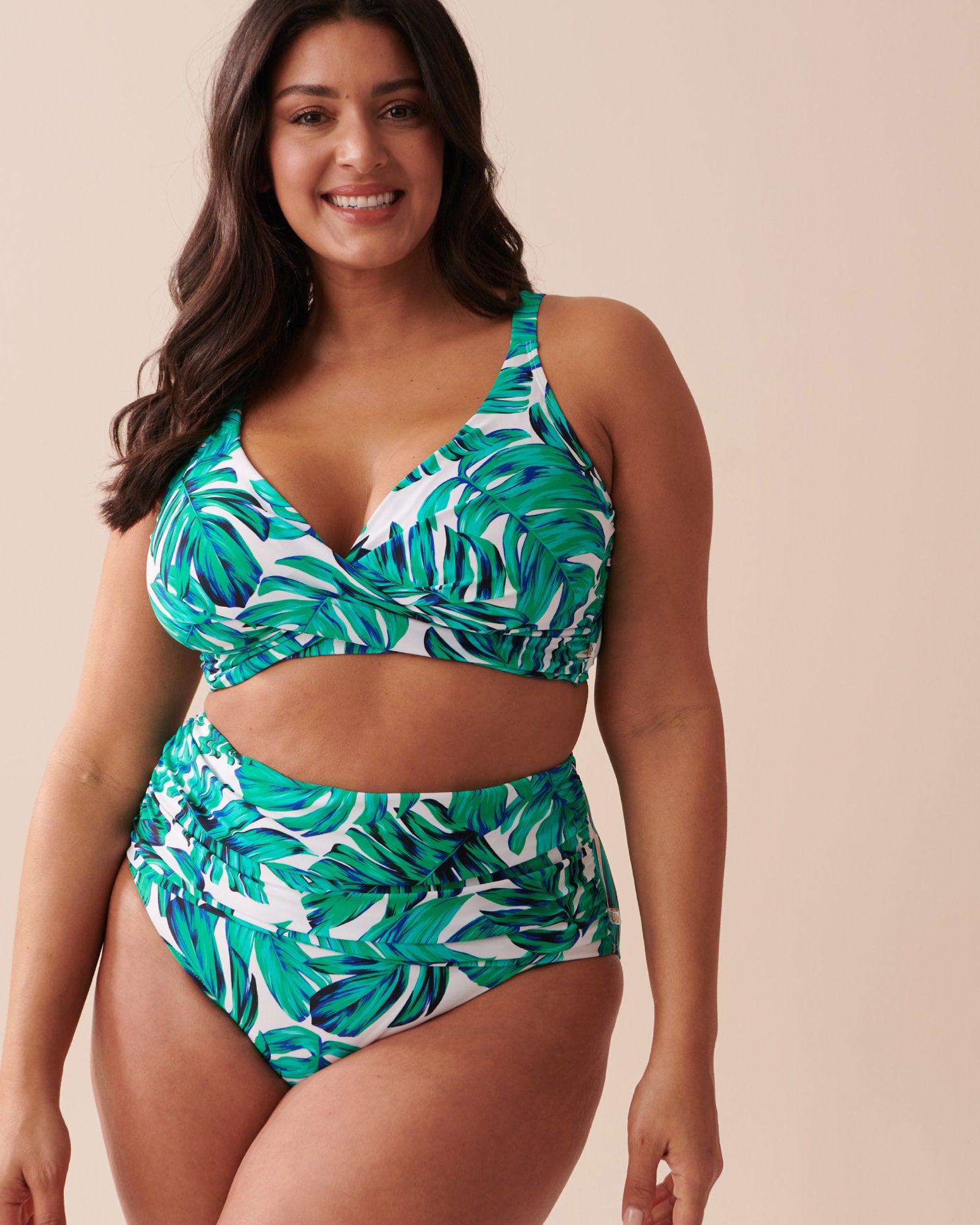 Hight Waist Bikini Bottoms_70300538_P10365_03