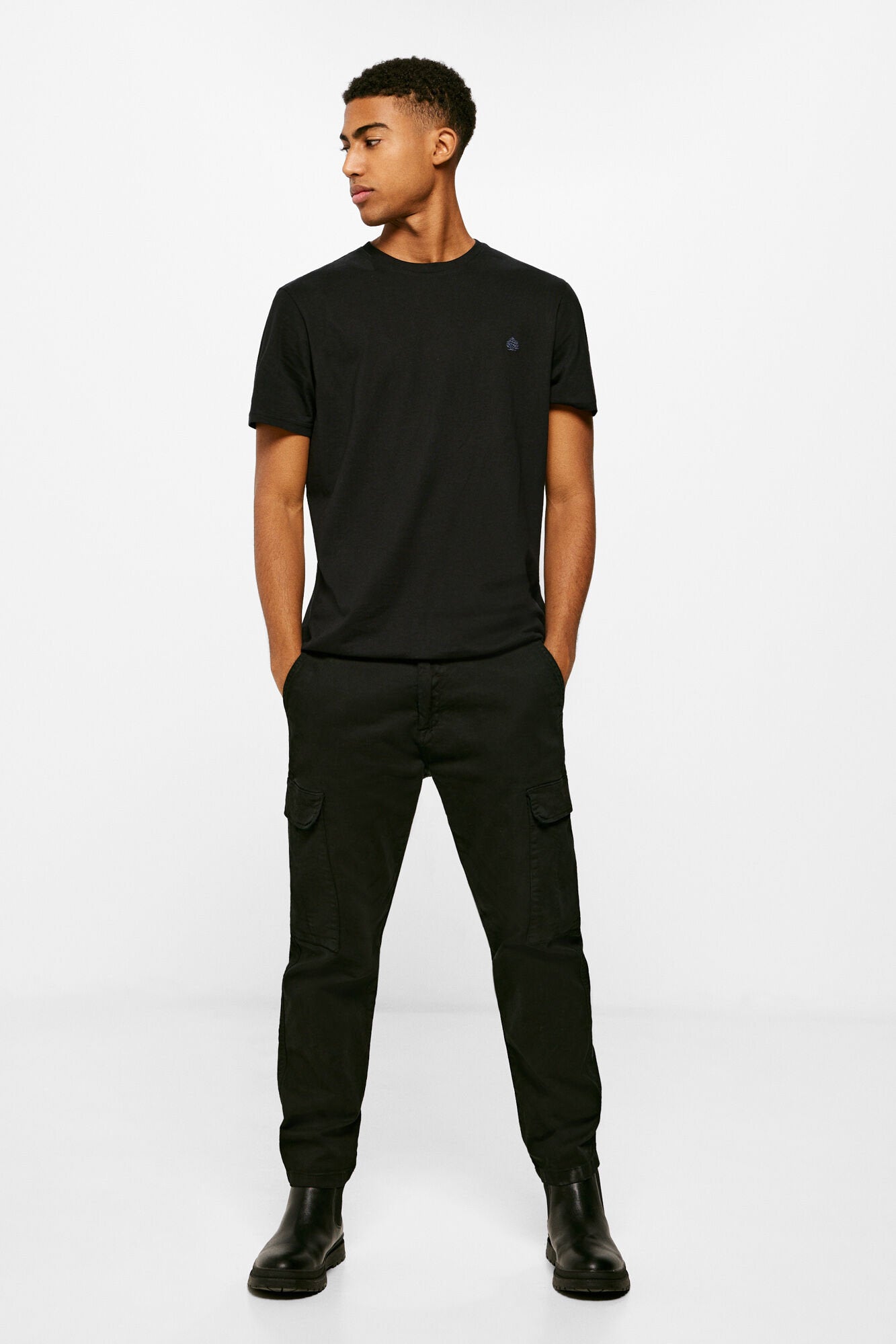 Crew Neck T Shirt With Logo_7122248_01_07