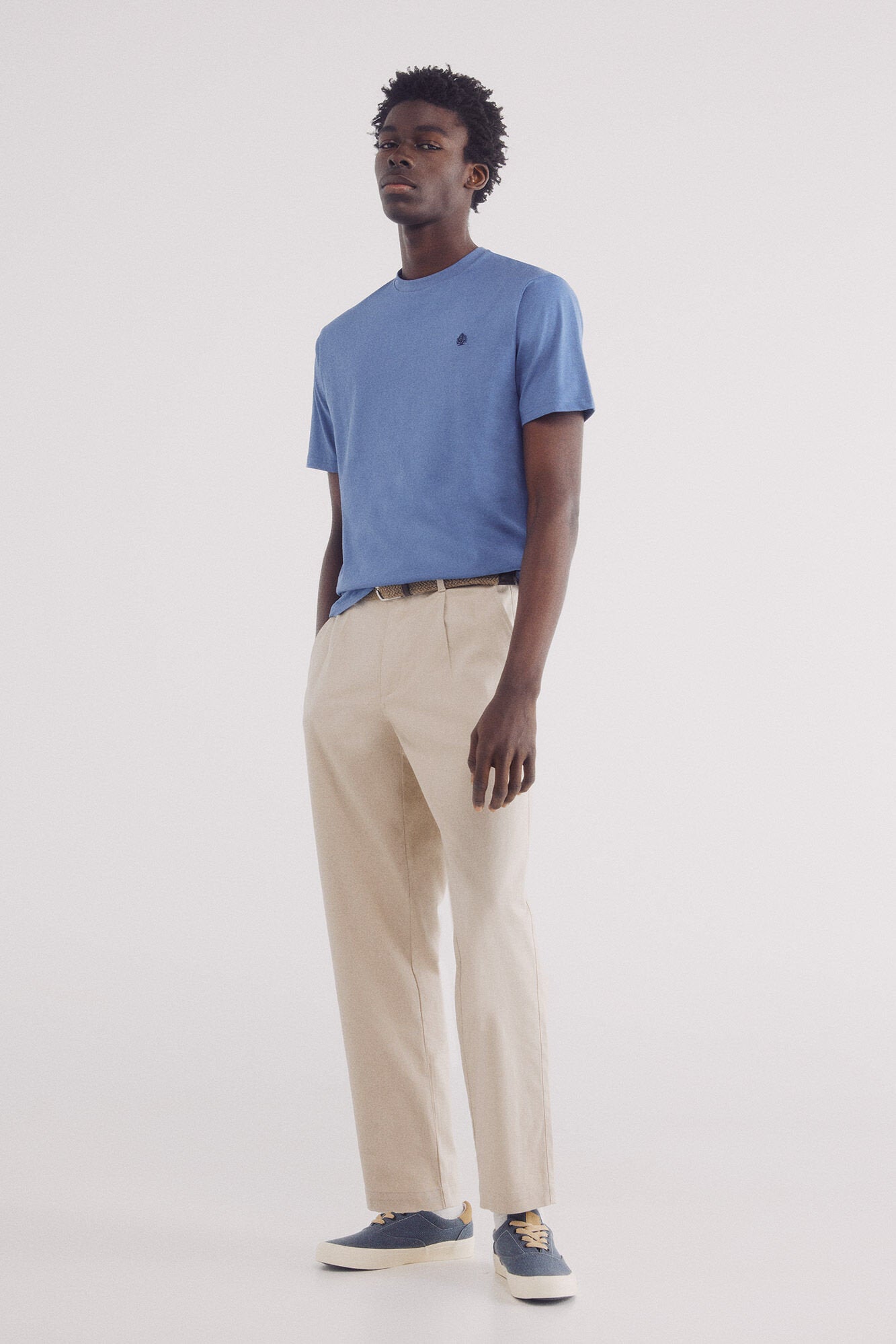 Springfield_Basic Round Neck T-Shirt_7122295_13_02