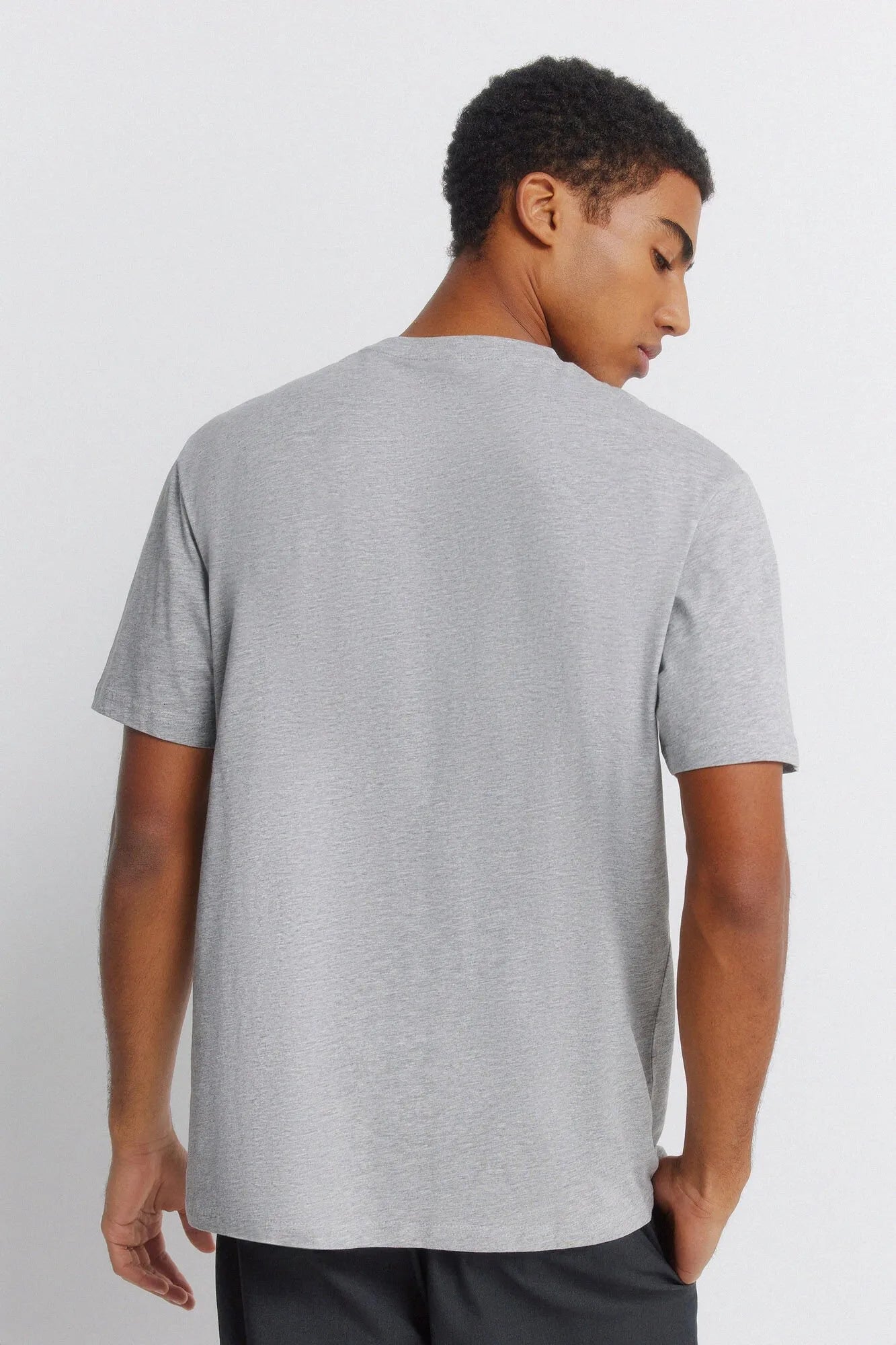Springfield Gray Men Viscose Basic T-Shirt SKU: 7122310_46 Image 03