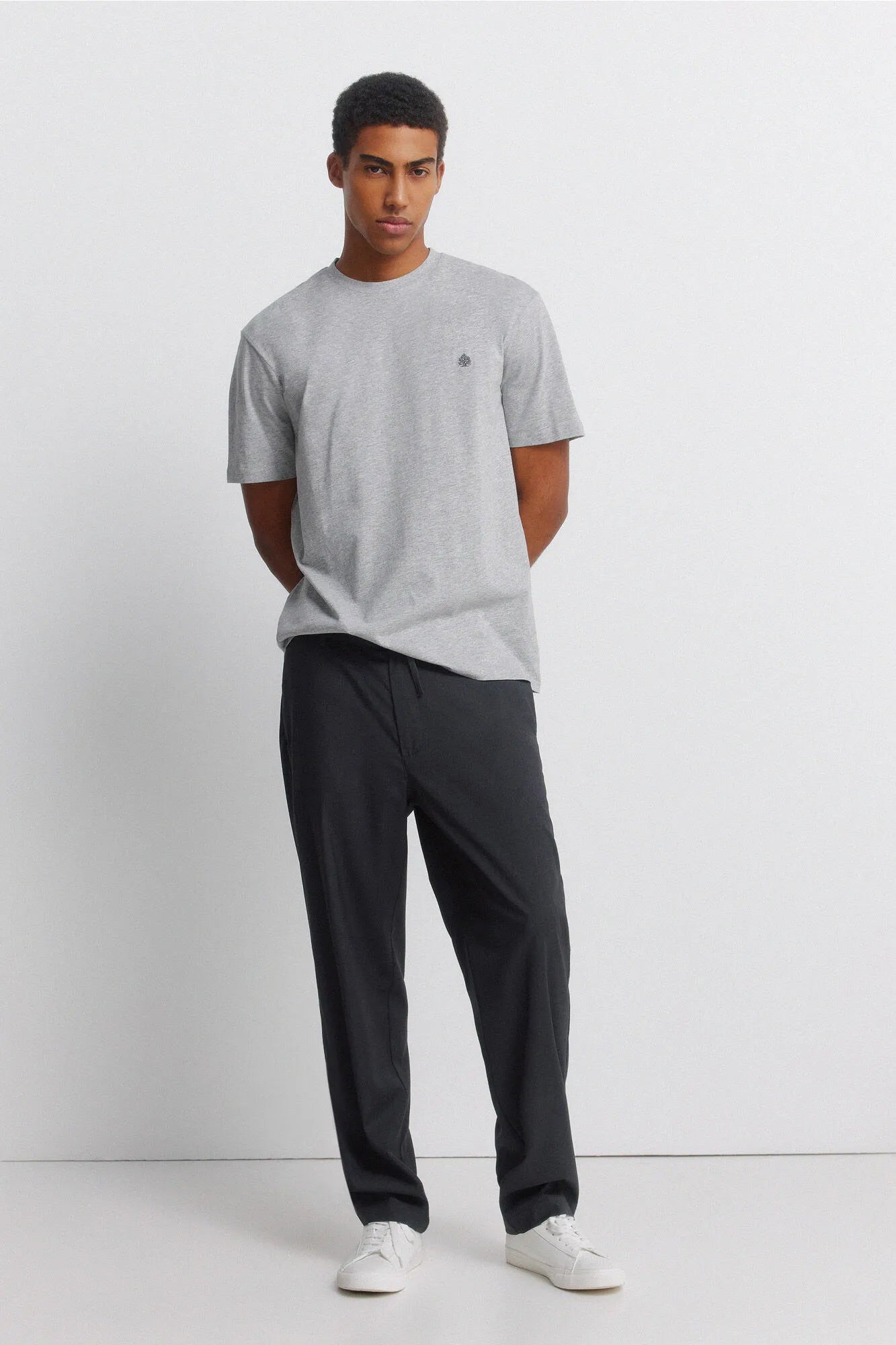 Springfield Gray Men Viscose Basic T-Shirt SKU: 7122310_46 Image 04