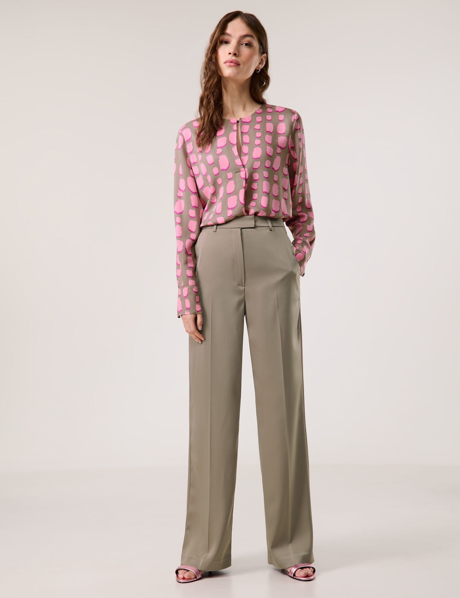 Taifun_Elegant Trousers with a Wide Leg_720301-11102_7510_01