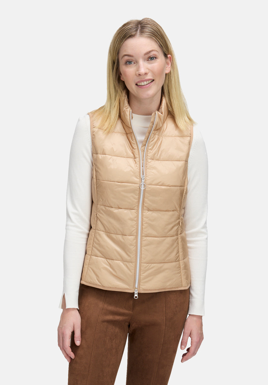 Betty Barclay_Classic Beige_Quilted Zip-Up Vest_7240-1040_7234_01