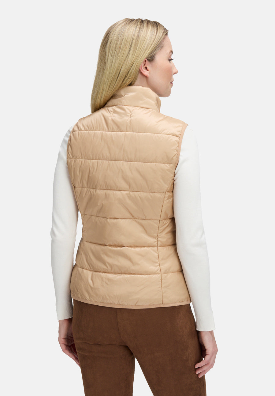 Betty Barclay_Classic Beige_Quilted Zip-Up Vest_7240-1040_7234_03