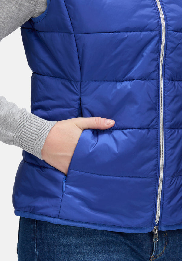 Betty Barclay_Adria_Quilted Zip-Up Vest_7240-1040_8329_07