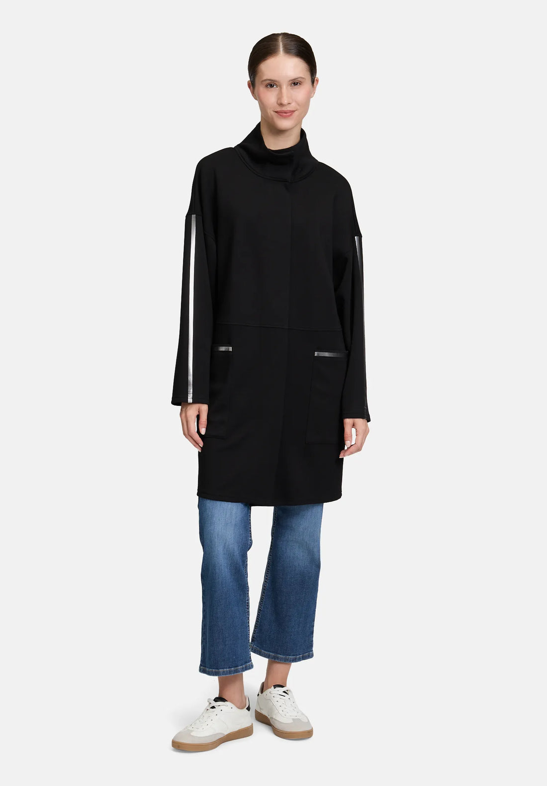 Betty Barclay_Black_Sweat Coat with Stand-Up Collar_7244-1667_9045_01
