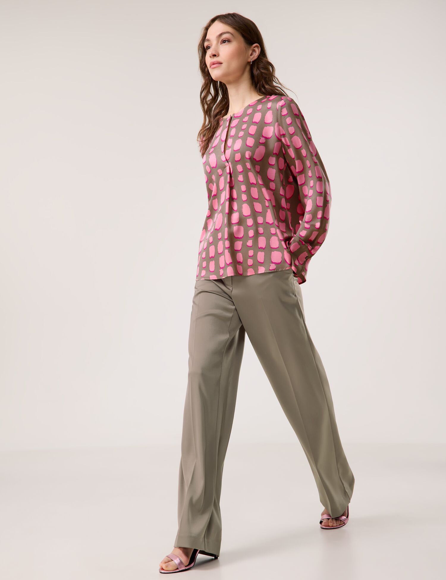 Taifun_Print Blouse Made of Satin_760332-11147_7512_05