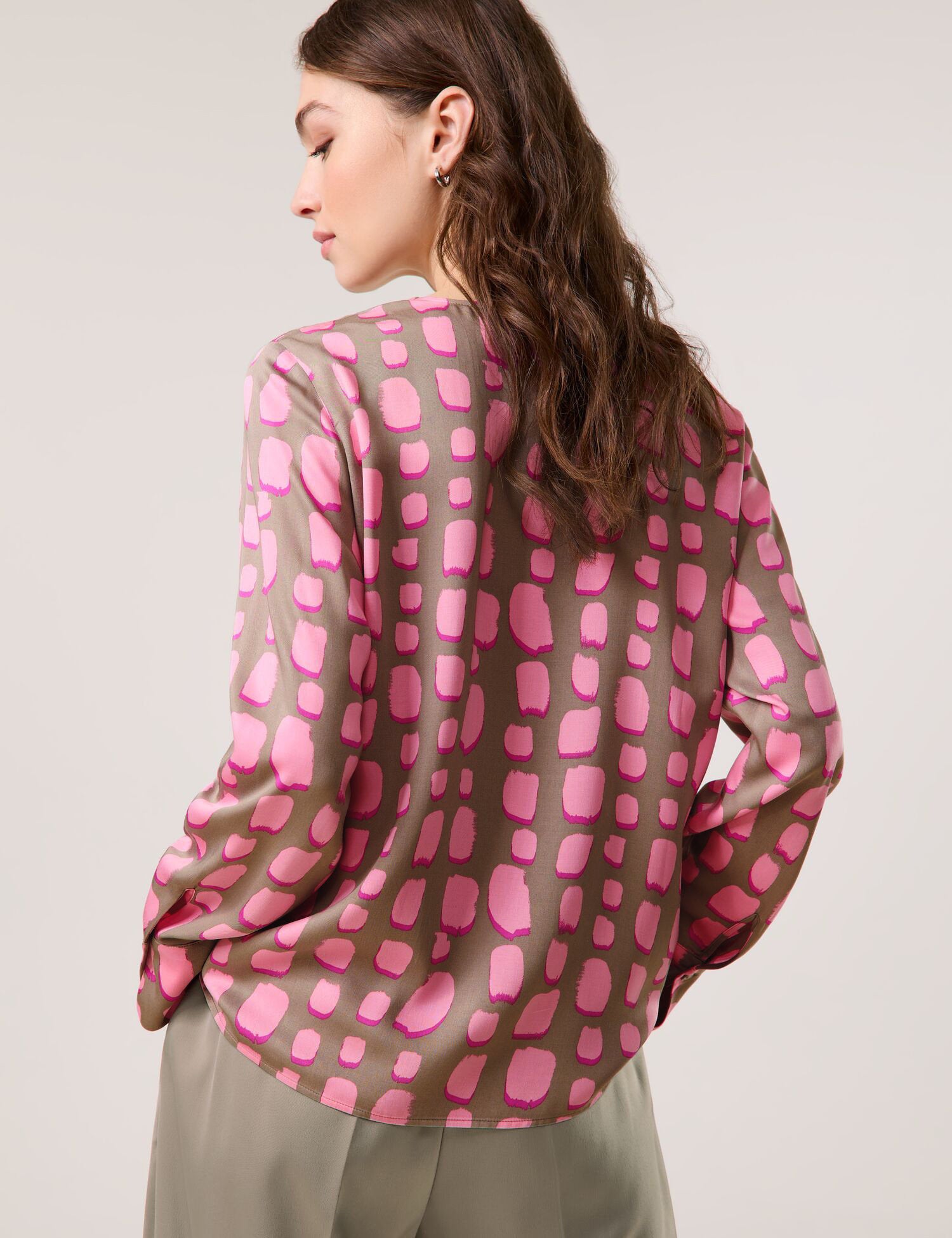 Taifun_Print Blouse Made of Satin_760332-11147_7512_06