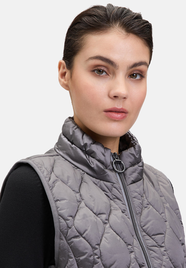 Betty Barclay_Pavement_Quilted Vest with Stand-Up Collar_7900-1535_9093_06