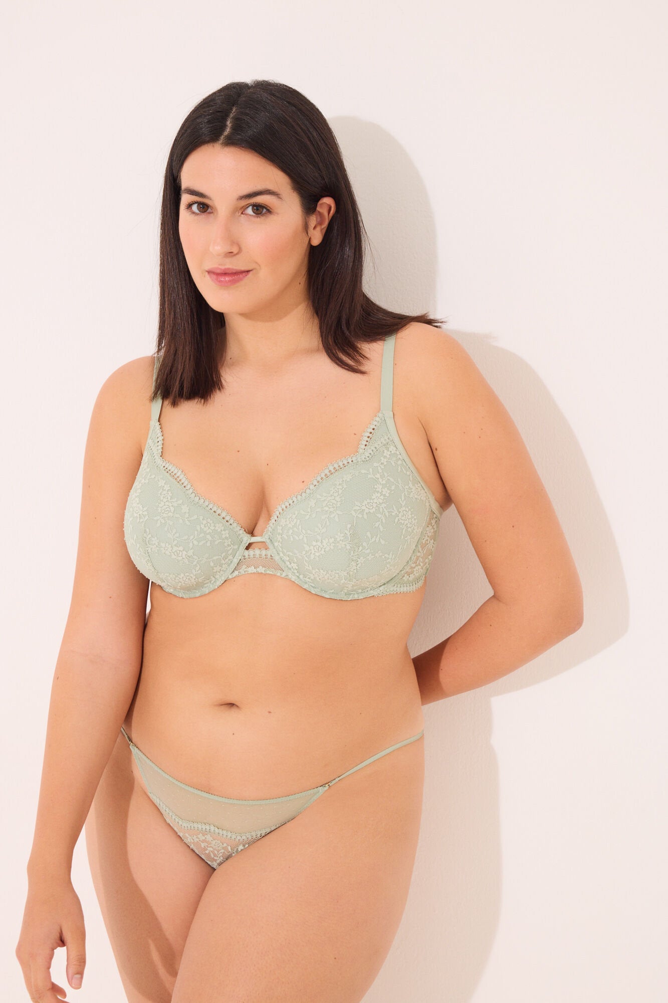 Women Secret_BEAUTIFUL Classic Bra Green Lace in Different Cup Sizes_7919719_26_02