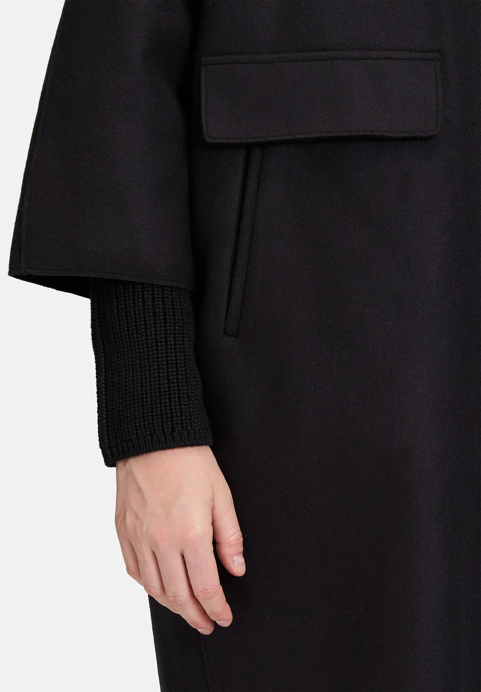 Betty Barclay_Black_Wool Coat with Knitted Details_7977-1531_9045_6
