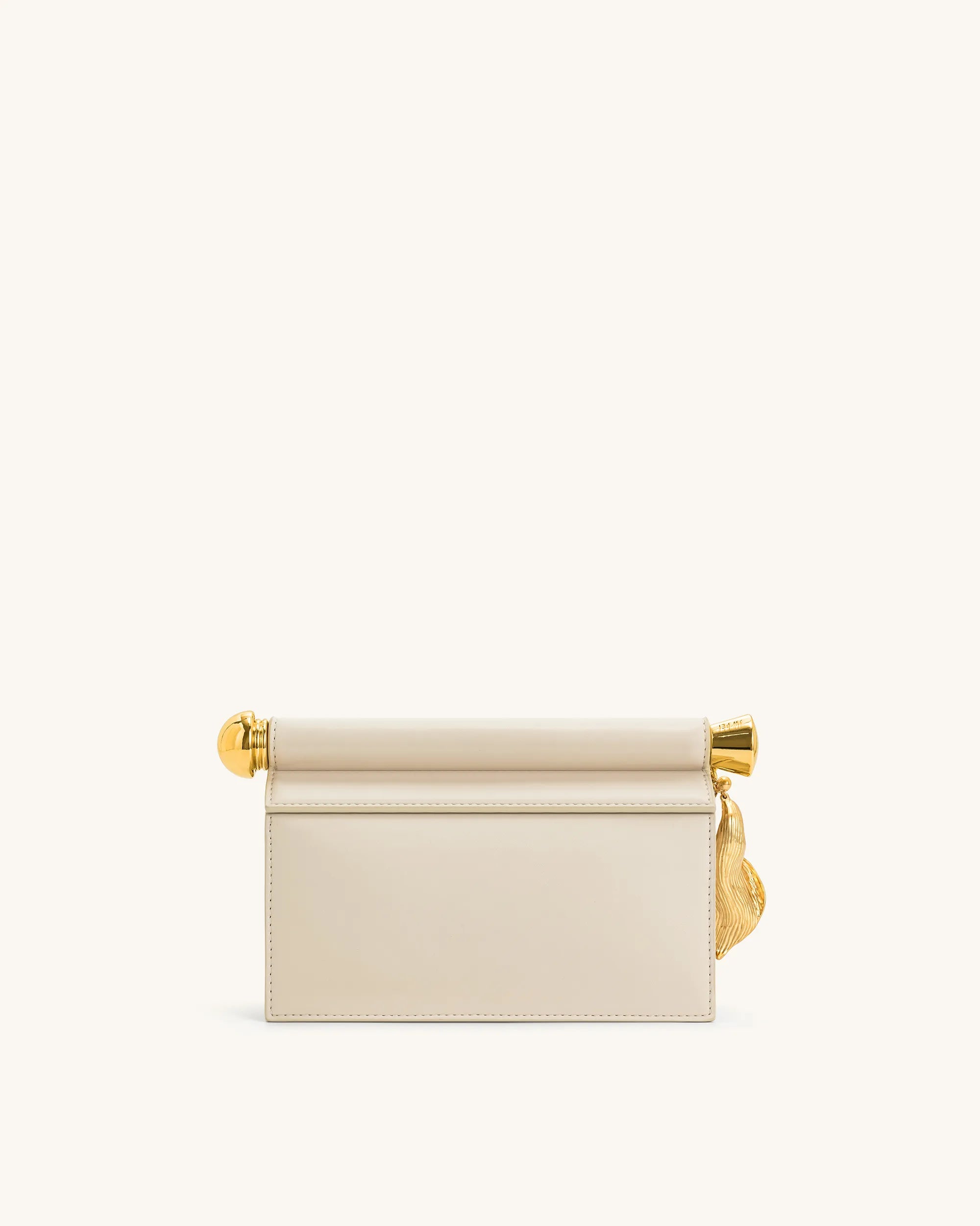 JW PEI_White_Holly Metal Pendant Embellished Clutch_7C52-2_White_03