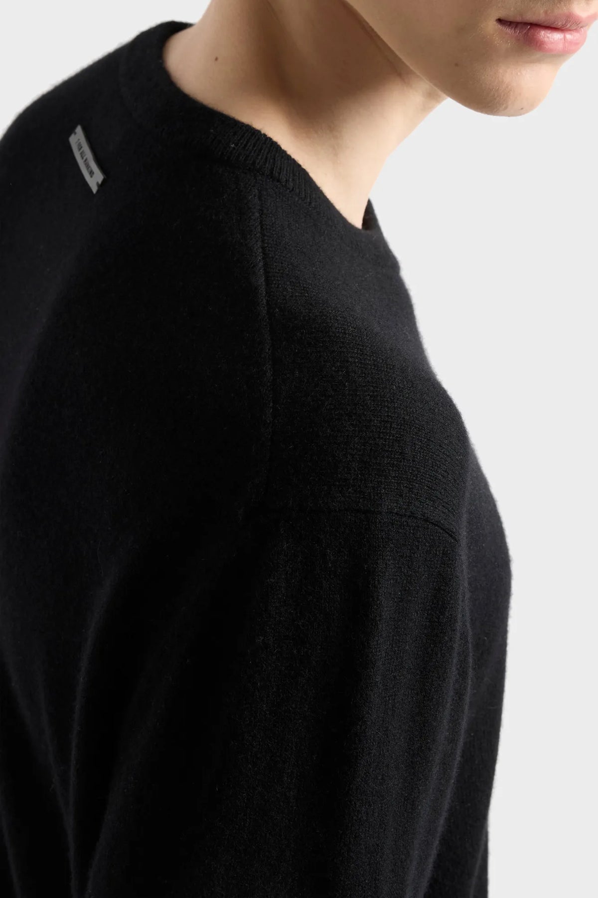 7 For All Mankind Coal Men Crewneck Sweater in Cashmere SKU: 7M0D0F16_1PK Image 05