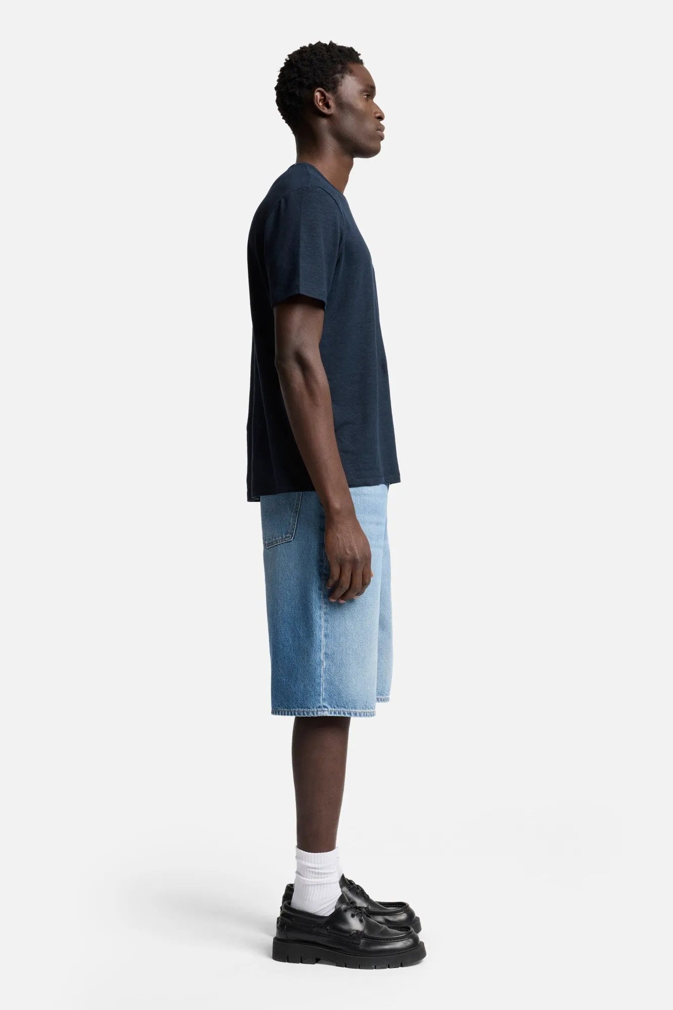 7 For All Mankind Ocean Floor Men Tee in Linen SKU: 7MM70E99_1K2 Image 06