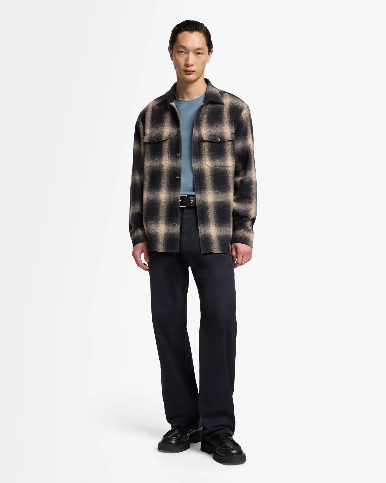 7 For All Mankind_Blue_Short Sleeve T-Shirt in Luxe Performance_7MM70F14_1VE_02
