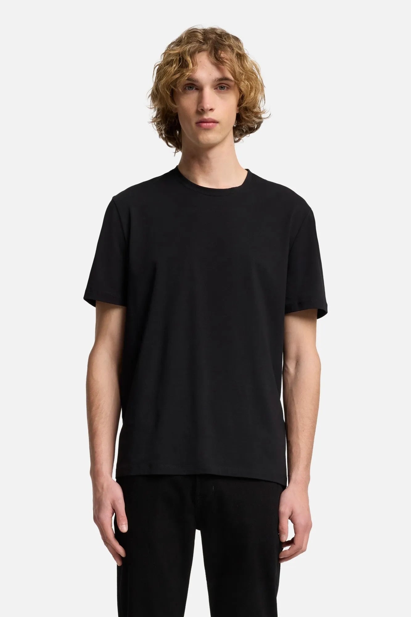 7 For All Mankind Black Men Tee in Luxe Performance SKU: 7MR01237_BLK Image 03