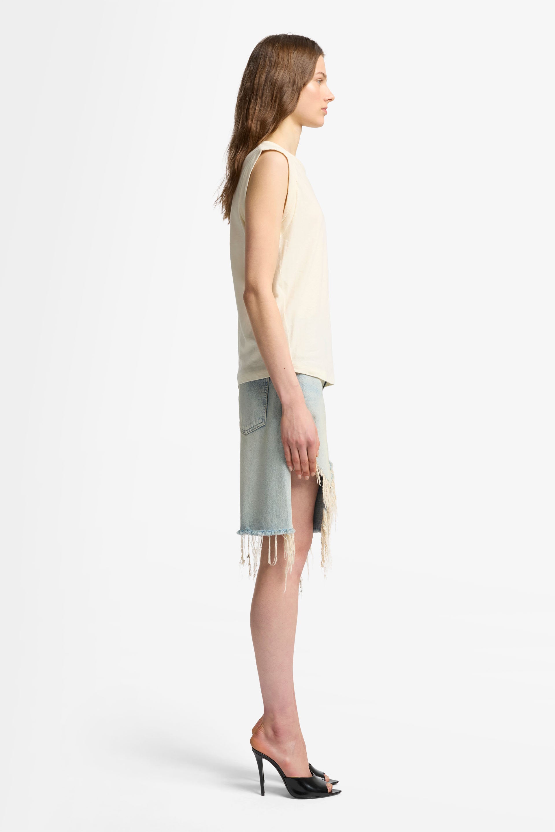 7 For All Mankind_Muscle Tee Linen Ivory_7N007F67-IVO_IVO_06