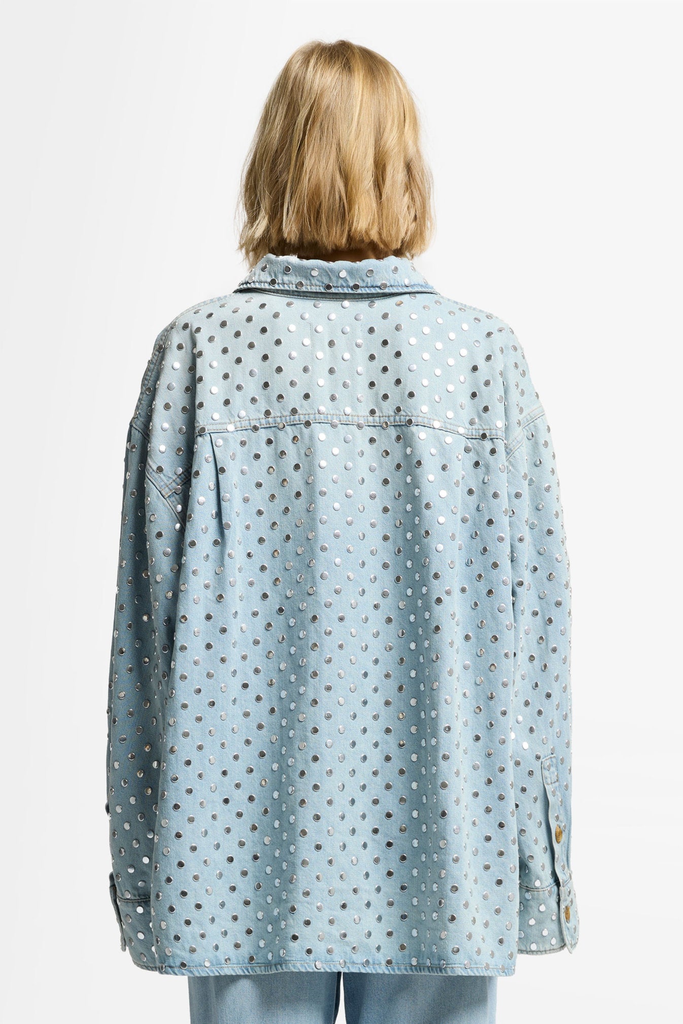 7 For All Mankind_Studded Overshirt Bleach_7N109555-BHL_BHL_06