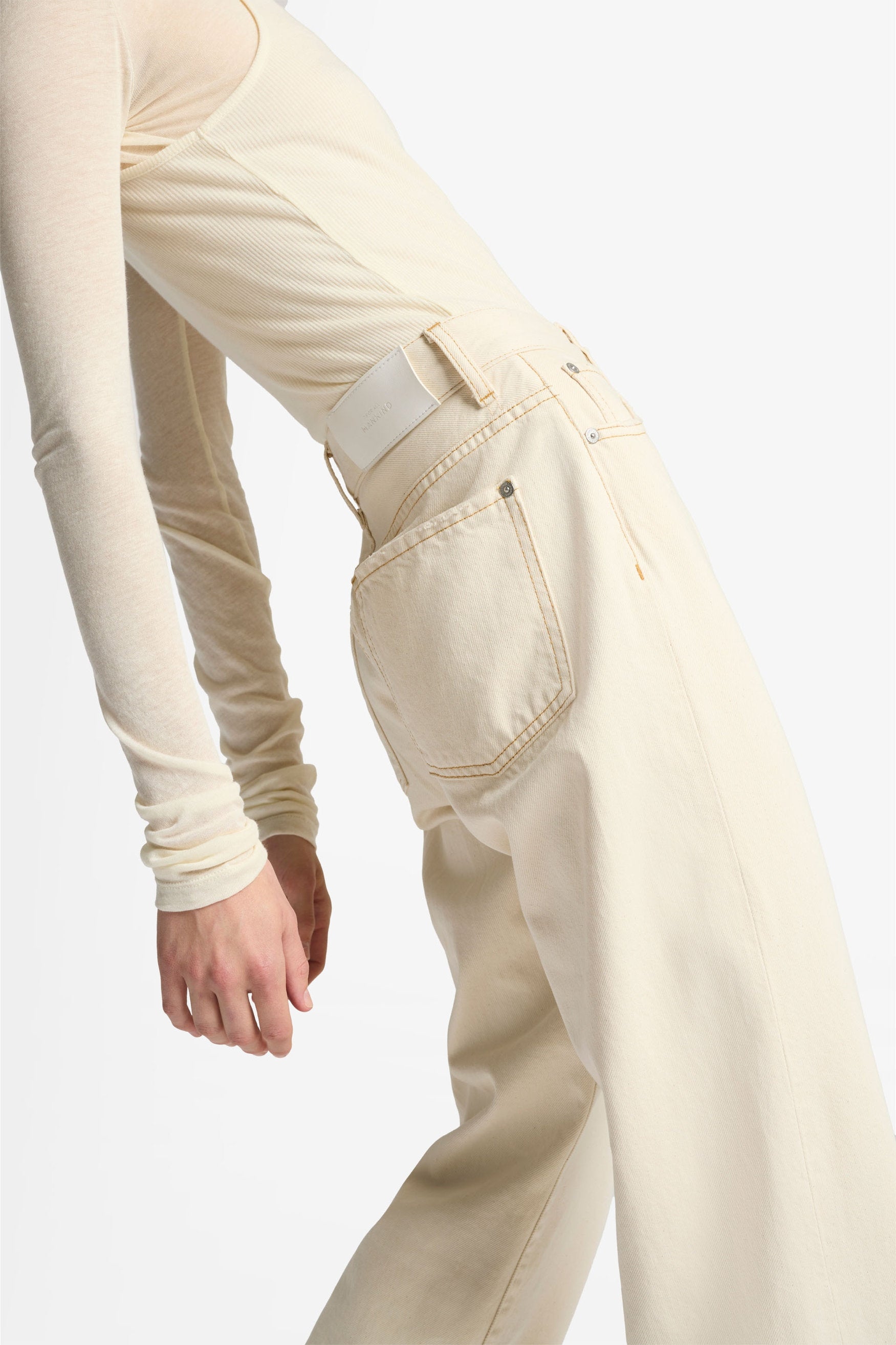 7 For All Mankind_Straight Trouser Mankind Solitary Star_7N378E33-SIY_SIY_04