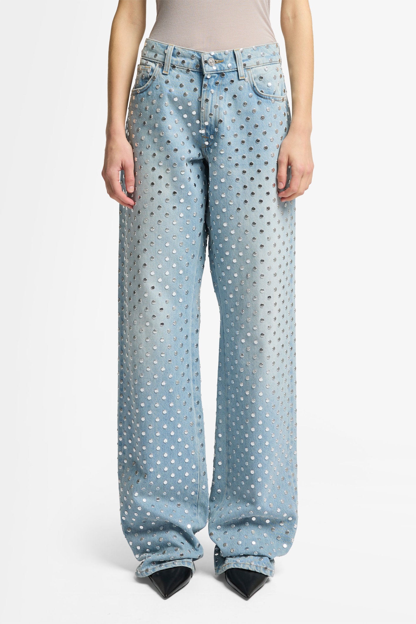 7 For All Mankind_Studded Straight Mankind Bleach_7N378E35-BHL_BHL_04