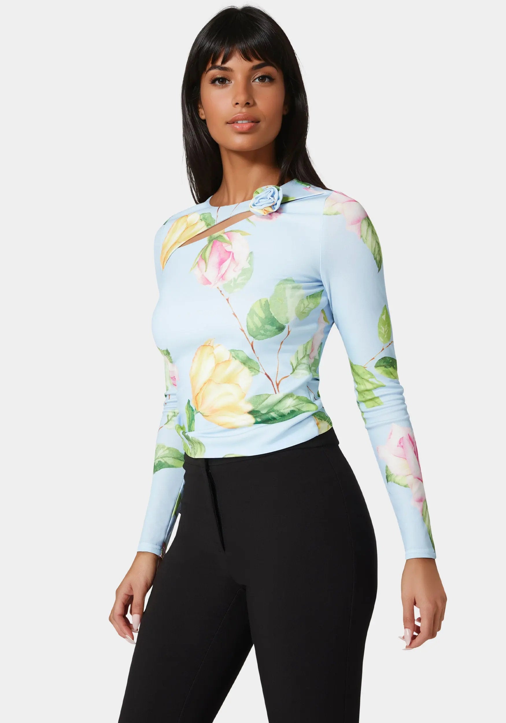 Bebe_Cut Out Flower Long Sleeve Top_7SKL0222BE_CLEAR SKY FLORAL PRINT_02