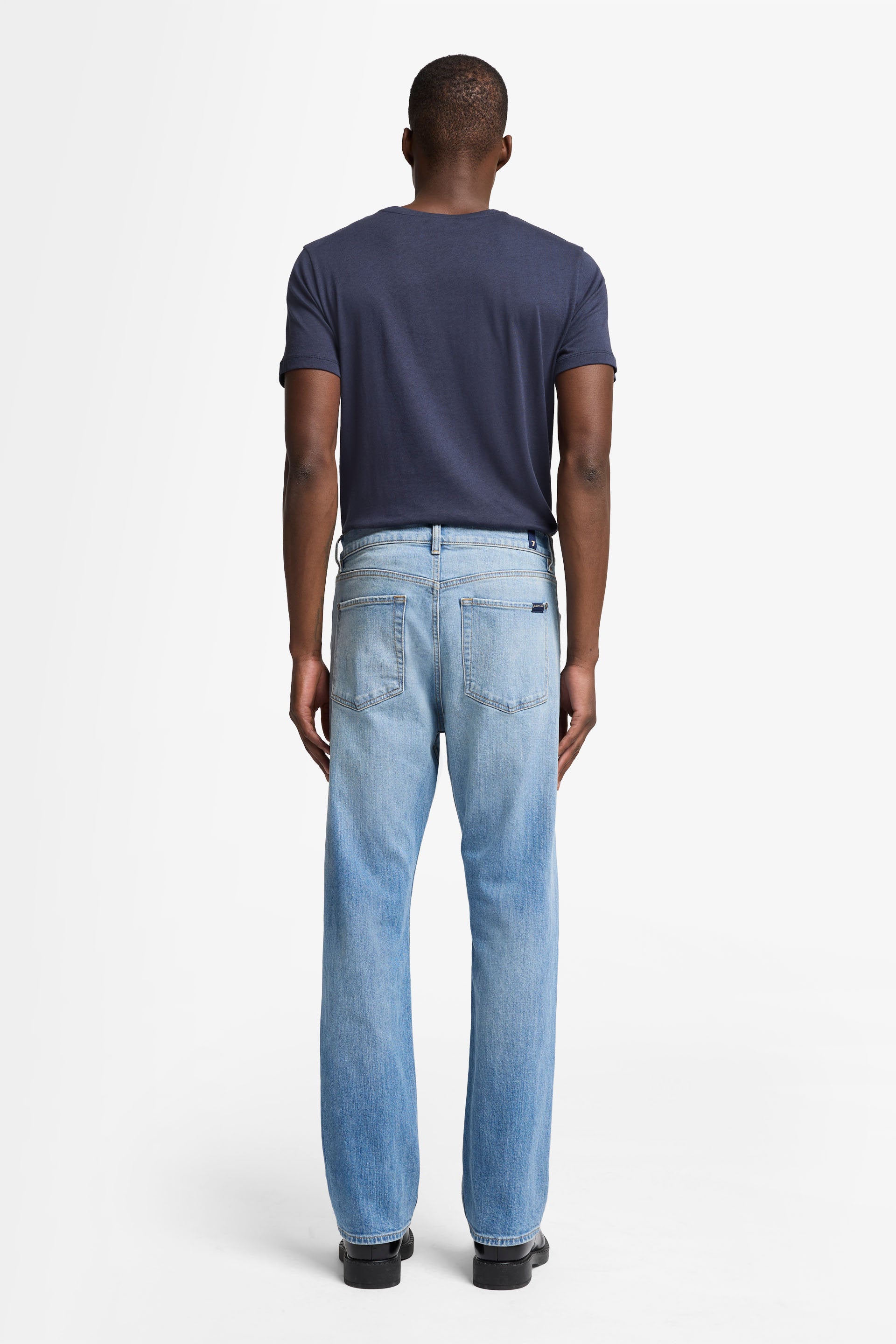 7 For All Mankind_Modern Straight Crossover_7T099A56-REV_REV_05
