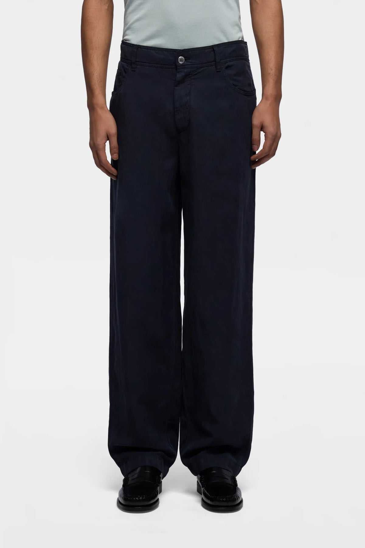 7 For All Mankind Navy Men Hybrid Jogger in Linen Blend SKU: 7TBY0E41_09U Image 02