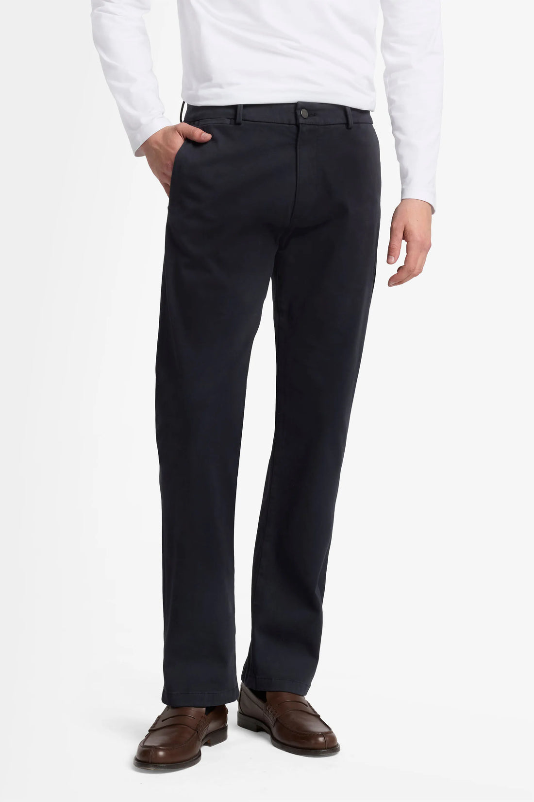 7 For All Mankind_Blue_Straight Chino in Luxe Performance Sateen_7TE31T49_1NG_02