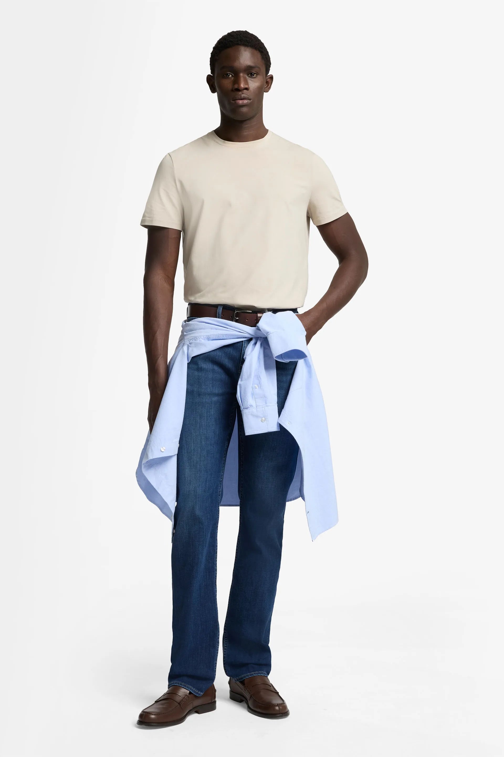 7 For All Mankind_Mid Blue_The Straight in Luxe Performance_7TE70B80_1DP_01