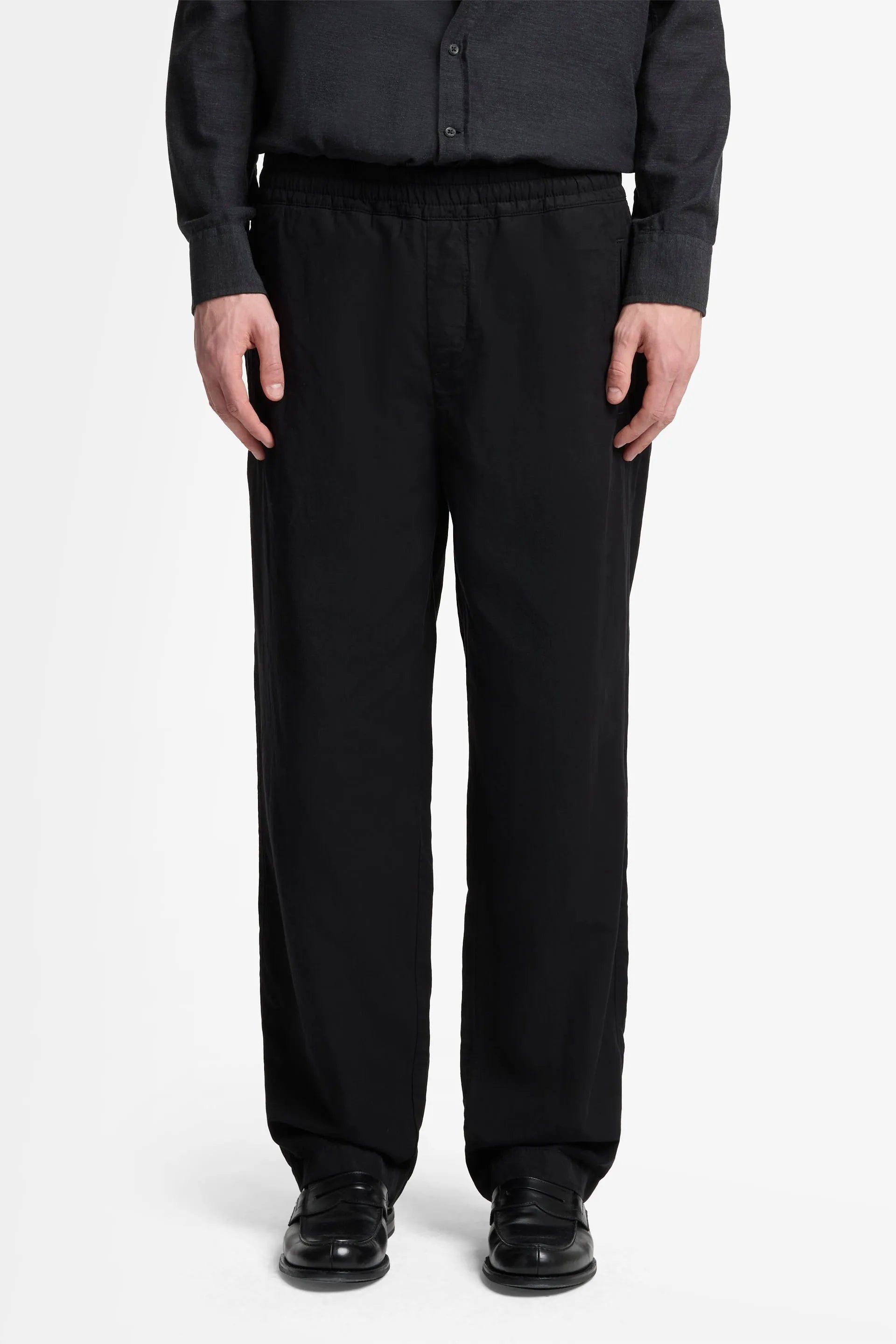7 For All Mankind_Black_Jogger Pant in Cotton Tencel_7TI50E41_BLK_02