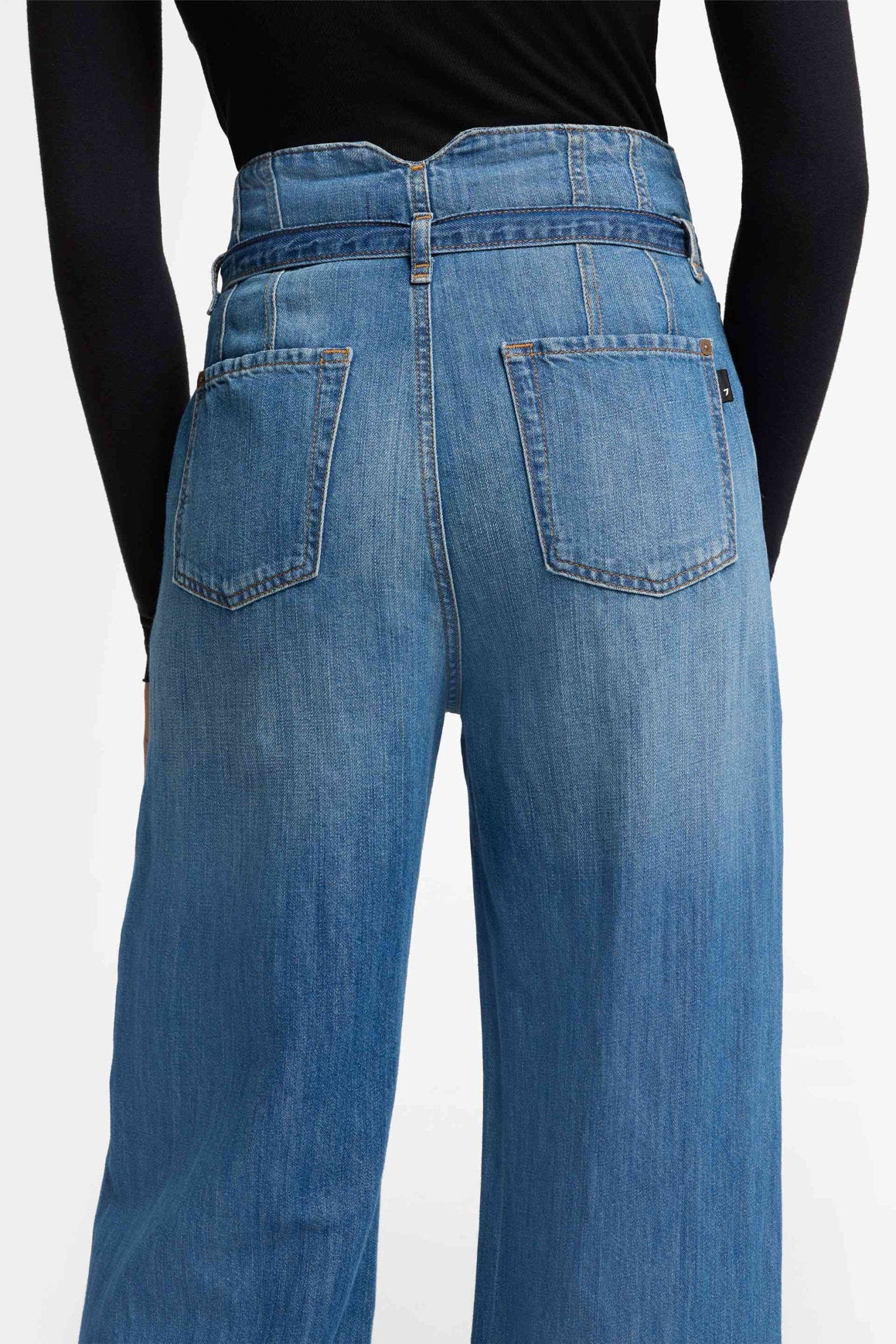 7 For All Mankind_Belted Wide Leg Phoenix_7U021U03-POX_POX_04