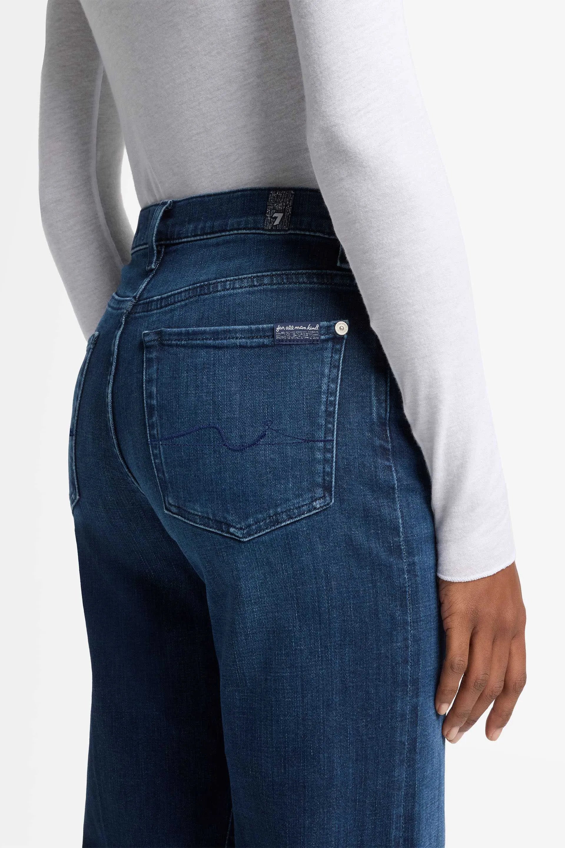 7 For All Mankind_Dark Blue_Modern Dojo in Slim Illusion_7U330C42_1BR_03