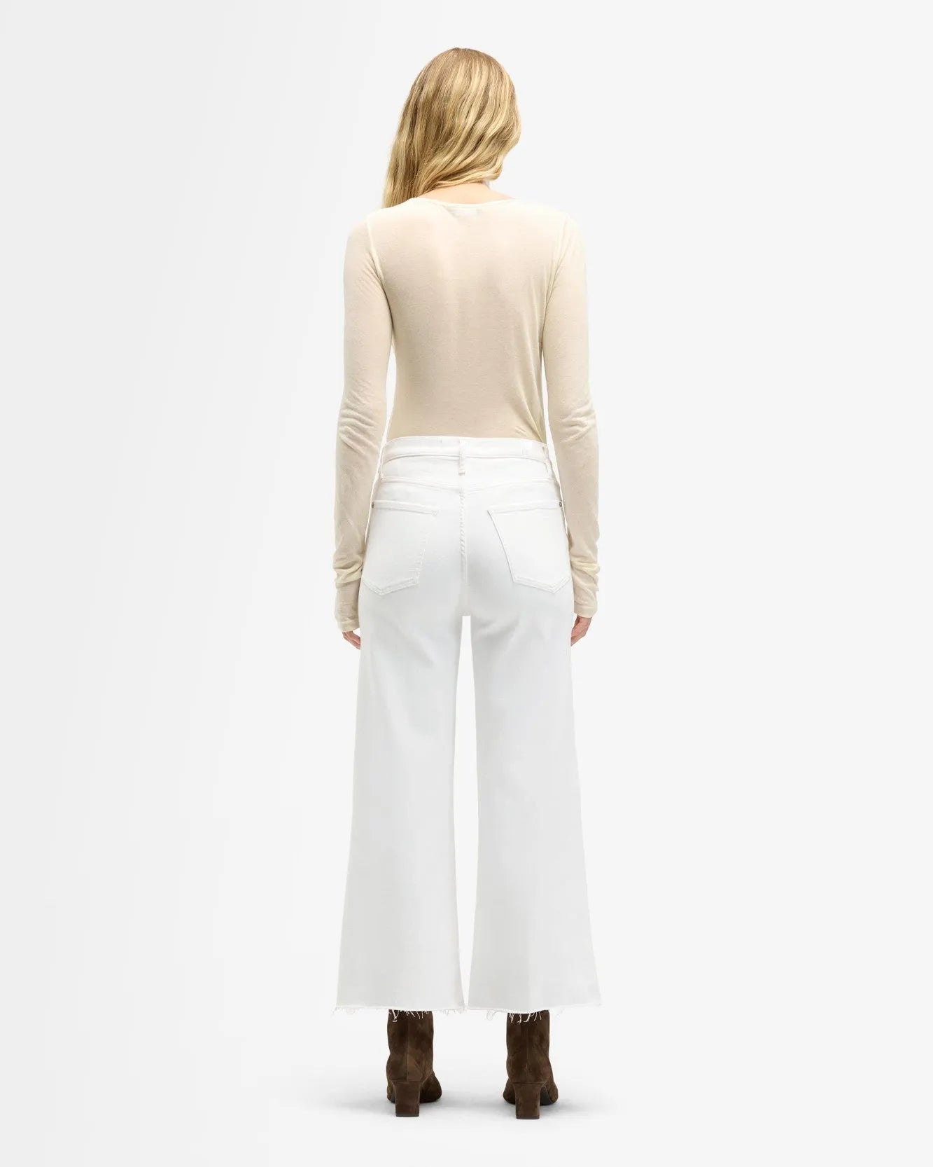 7 For All Mankind_White_Luxe Vintage Ultra High Rise Cropped Jo_7U498549_SL6_05