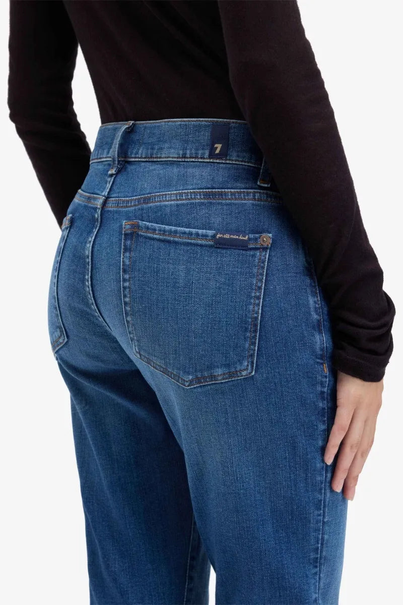 7 For All Mankind_Mid Blue_RELAXED SKINNY in Slim Illusion_7UC30C12_1ZM_03