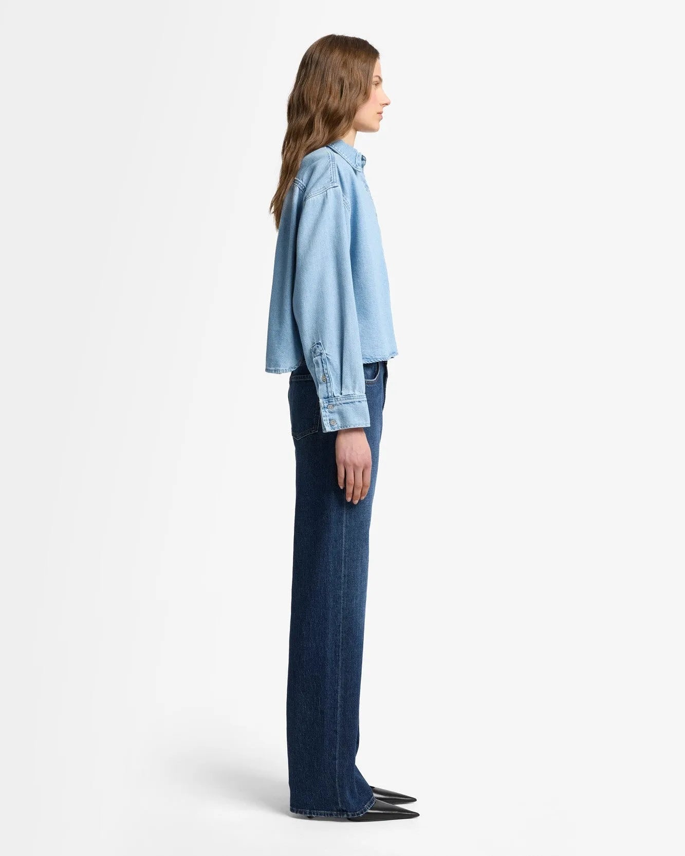 7 For All Mankind_Mid Blue_Weightless Denim Nina Cropped Shirt_7UL10E38_1BA_05