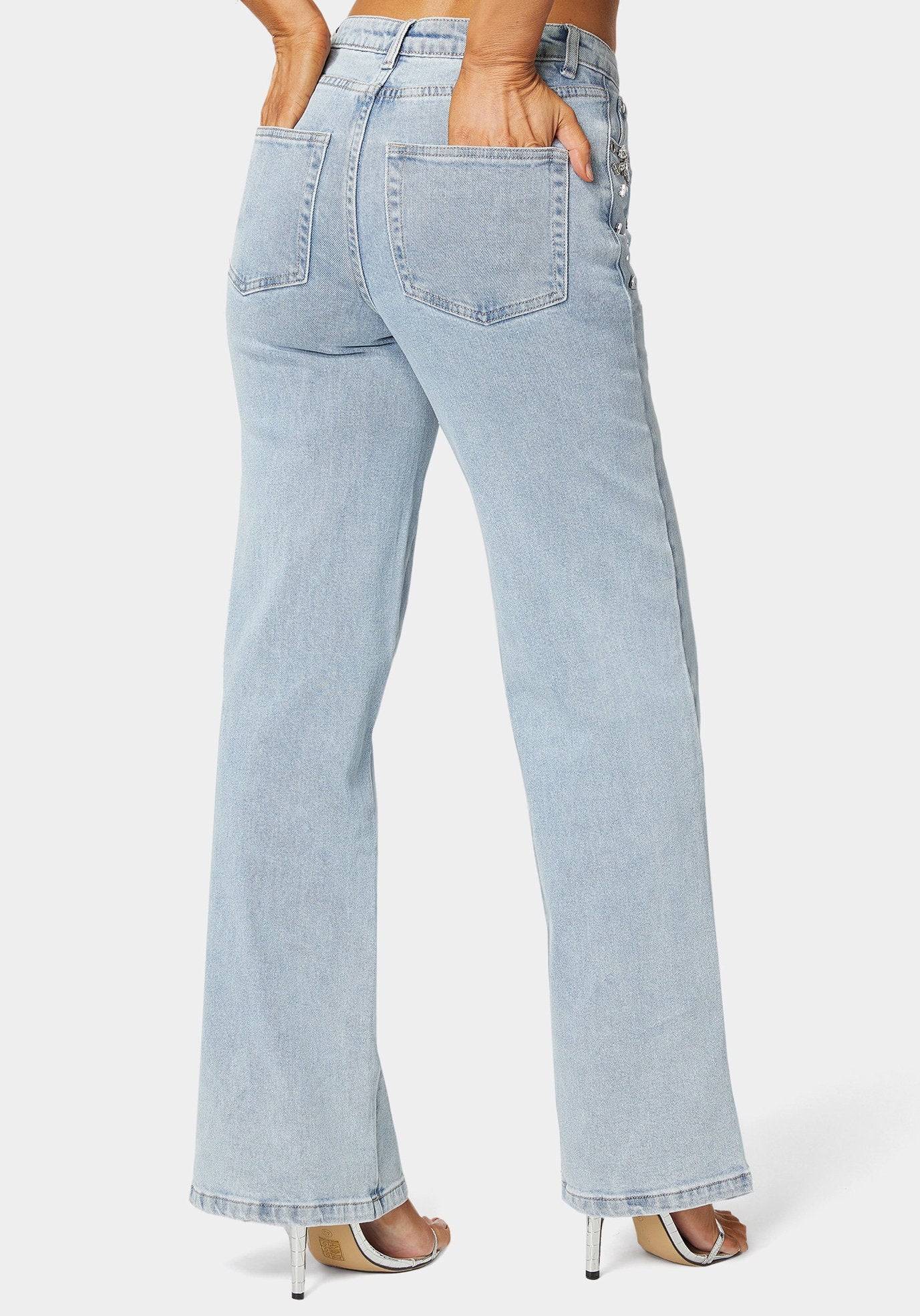 Bebe_High Waist Embellished Wide Leg Jeans_7swd0183be_Chiara Blue Wash_03