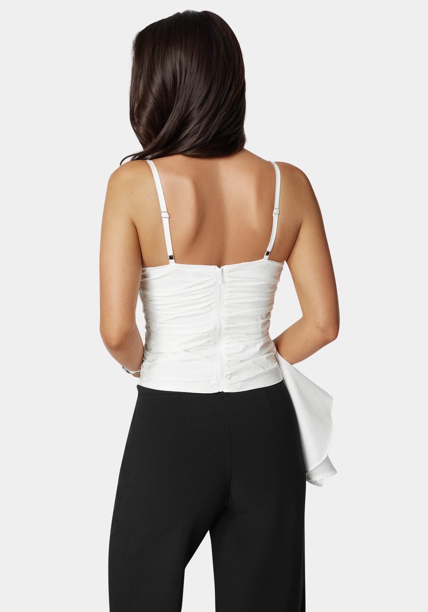 Bebe_Poplin Asymmetric Ruffle Top_7swt0402be_White Alyssum_04